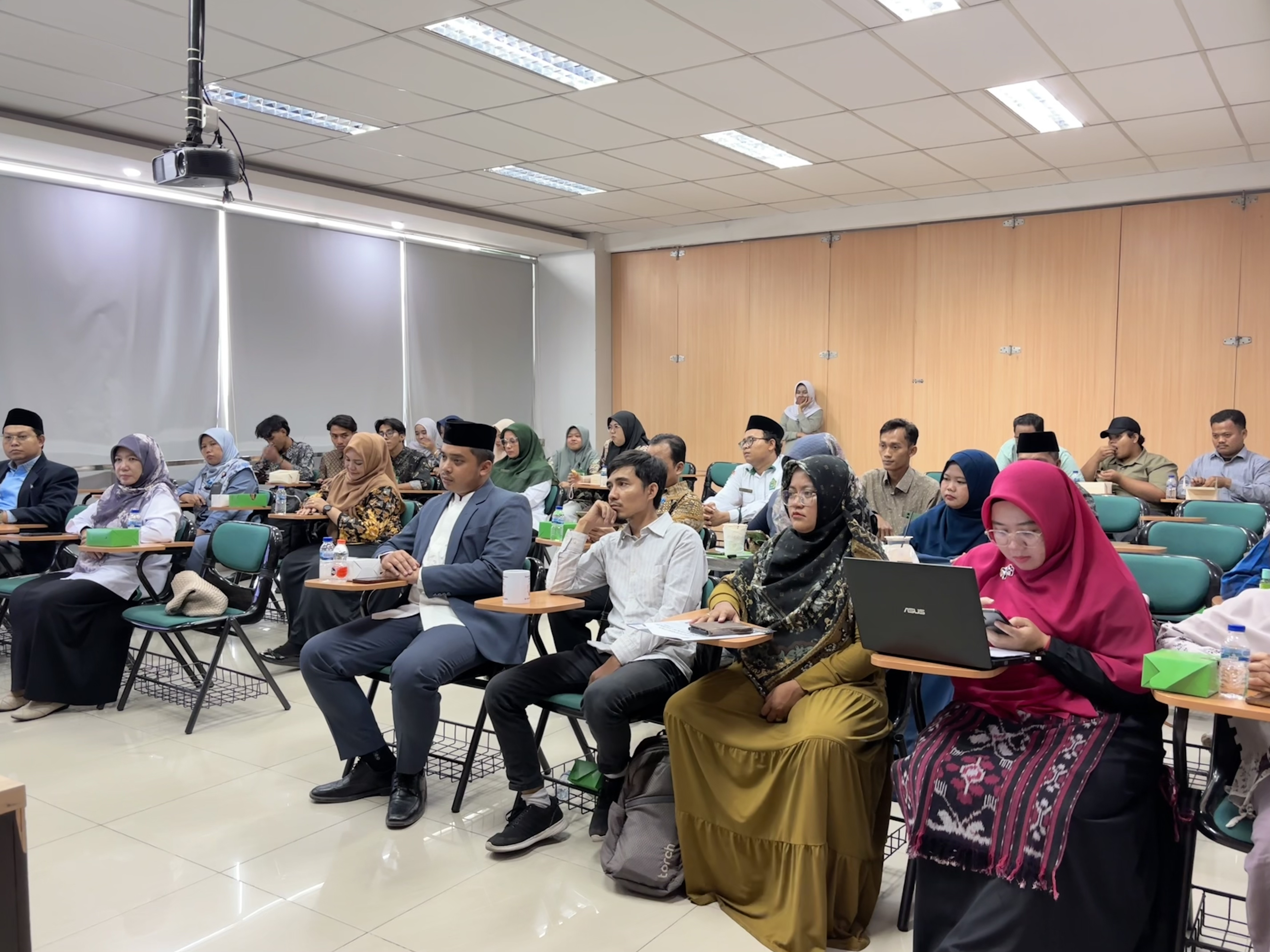 Sosialisasi dan FGD Kurikulum OBE Prodi PAI FAI UNIS Tangerang